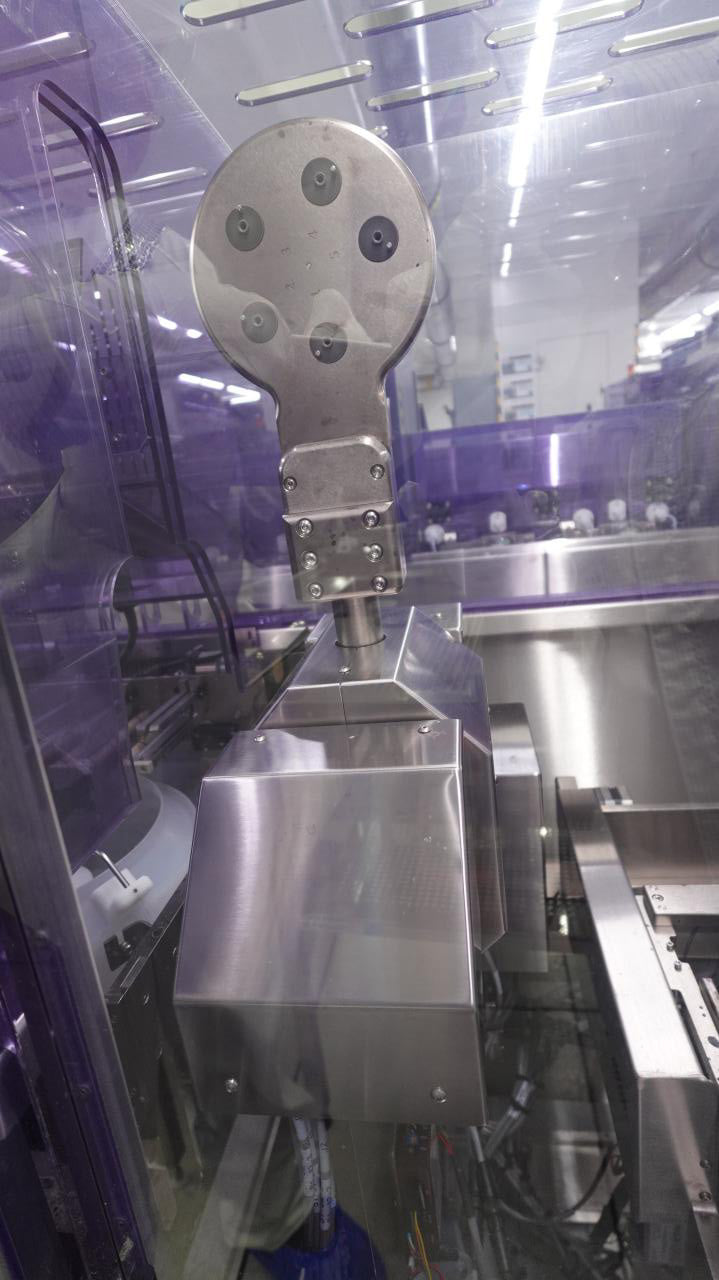 Ontrak DSS 200 Series II Post CMP Scrubber (Chemical Mechanical Polisher)