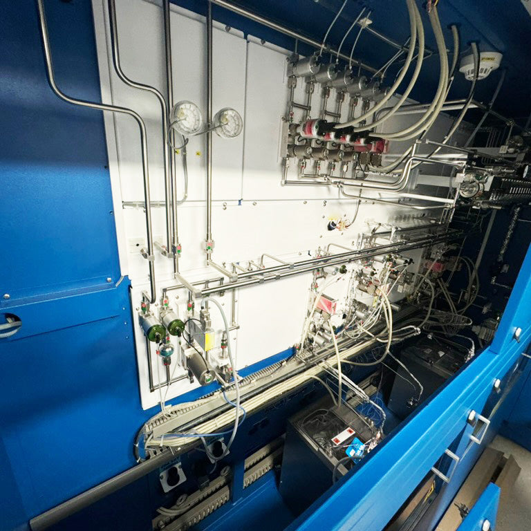 Aixtron MOCVD (Metal Organic Chemical Vapor Deposition)