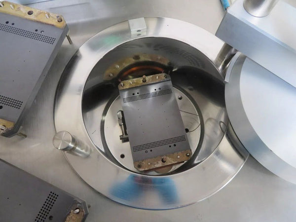 STS MV 2200 CE Vacuum Furnace
