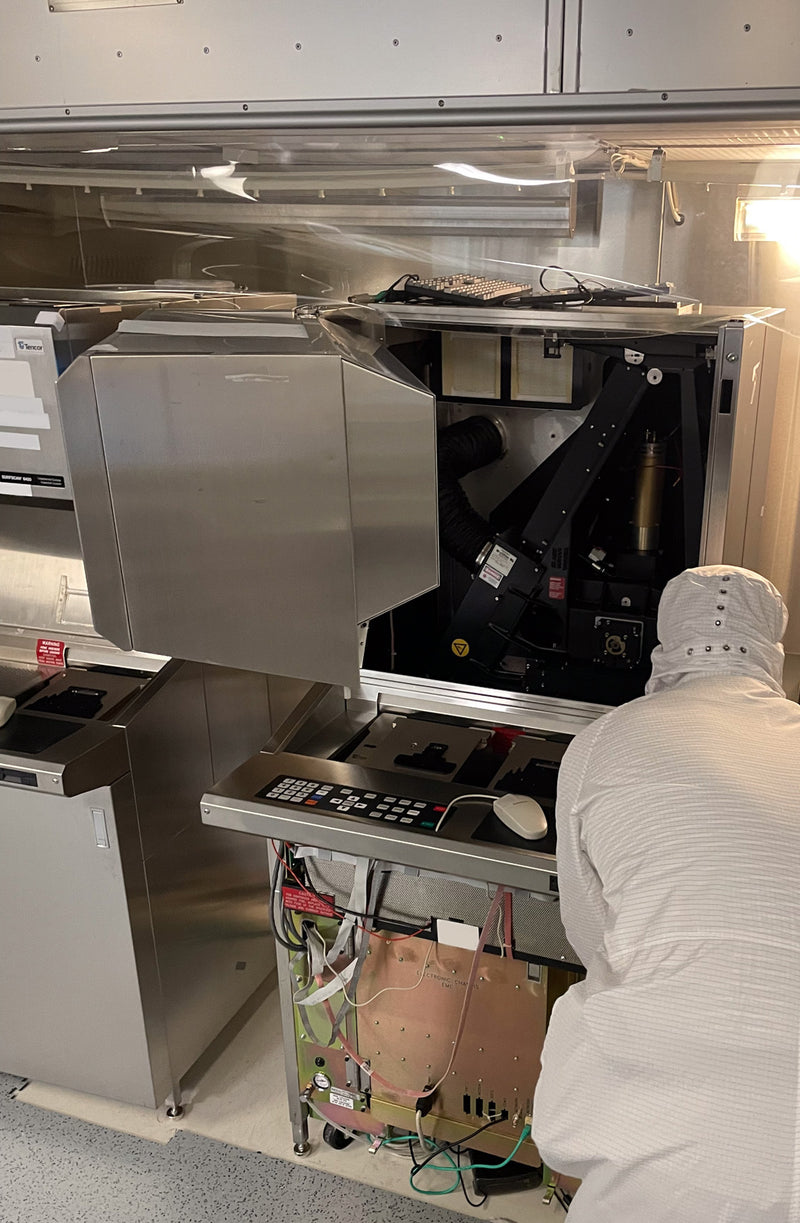 KLA Surfscan 6220 Particle Defect System