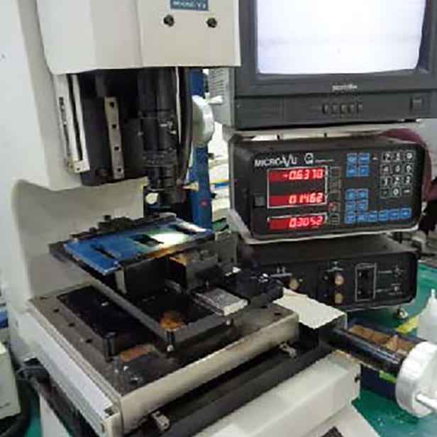 Micro-Vu Visual Measuring System