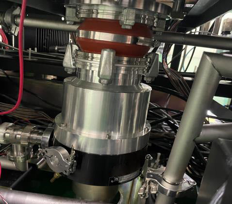 Hitachi S 8820 CD-SEM (Critical Dimension Scanning Electron Microscope)