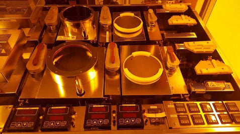 SVG 8836 HPO Photoresist Coater / Developer