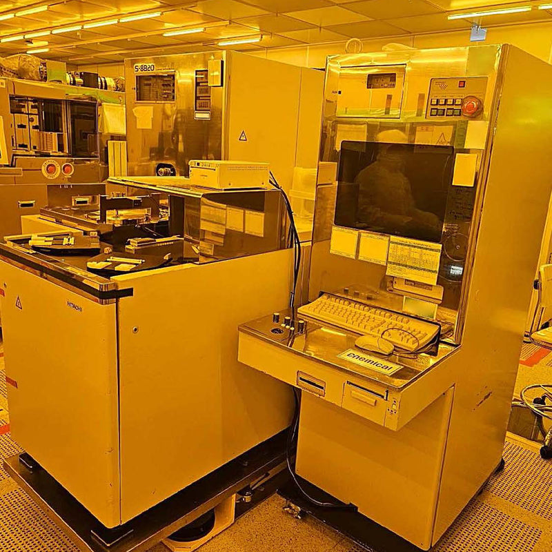 Hitachi S 8820 CD-SEM (Critical Dimension Scanning Electron Microscope)