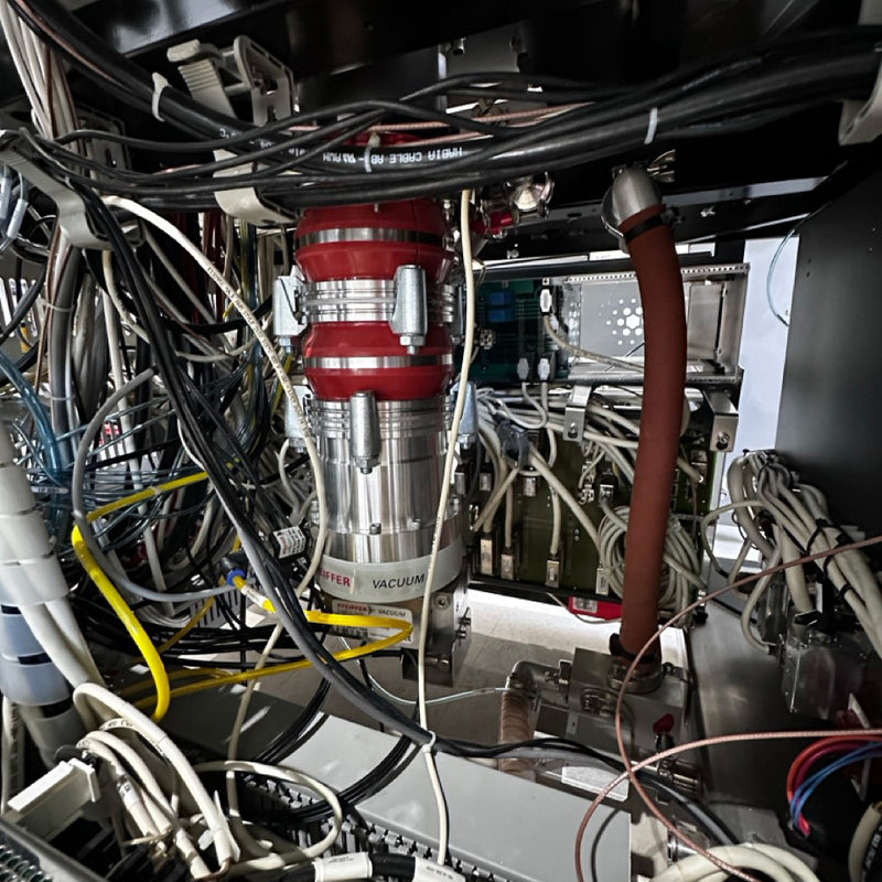Thermo Fisher Scientific / FEI Helios NanoLab 400 S FIB-SEM (Focused Ion Beam - Scanning Electron Microscope)