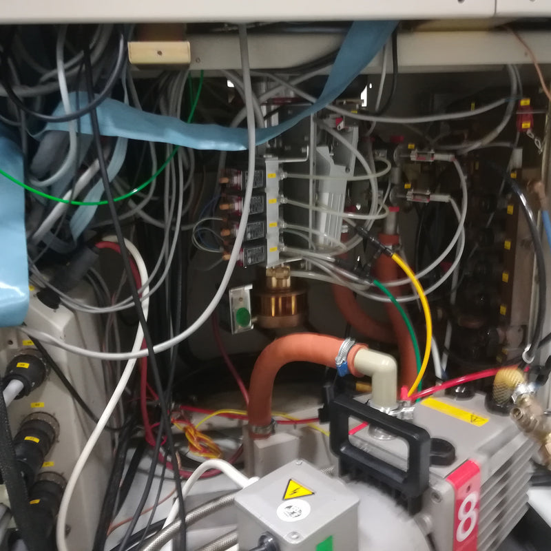 Thermo Fisher Scientific / FEI CM 30 TEM (Transmission Electron Microscope)