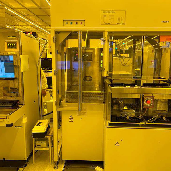 Hitachi S 8840 CD-SEM (Critical Dimension Scanning Electron Microscope)