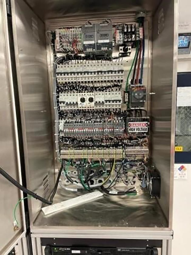 Plasmatherm Versaline CVD-RIE (Chemical Vapor Deposition - Reactive Ion Etching)