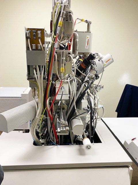 Thermo Fisher Scientific / FEI Helios NanoLab 400 FIB-SEM (Focused Ion Beam - Scanning Electron Microscope)