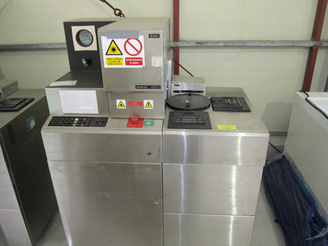 KLA Surfscan 7200 Particle Defect System