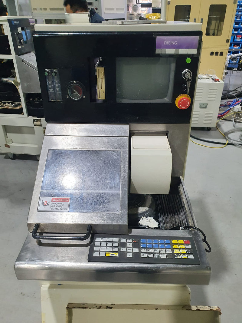 Disco DAD 320 Automatic Dicing Saw