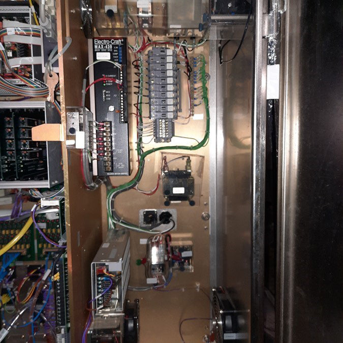 Ontrak DSS 200 Post CMP Scrubber (Chemical Mechanical Polisher)