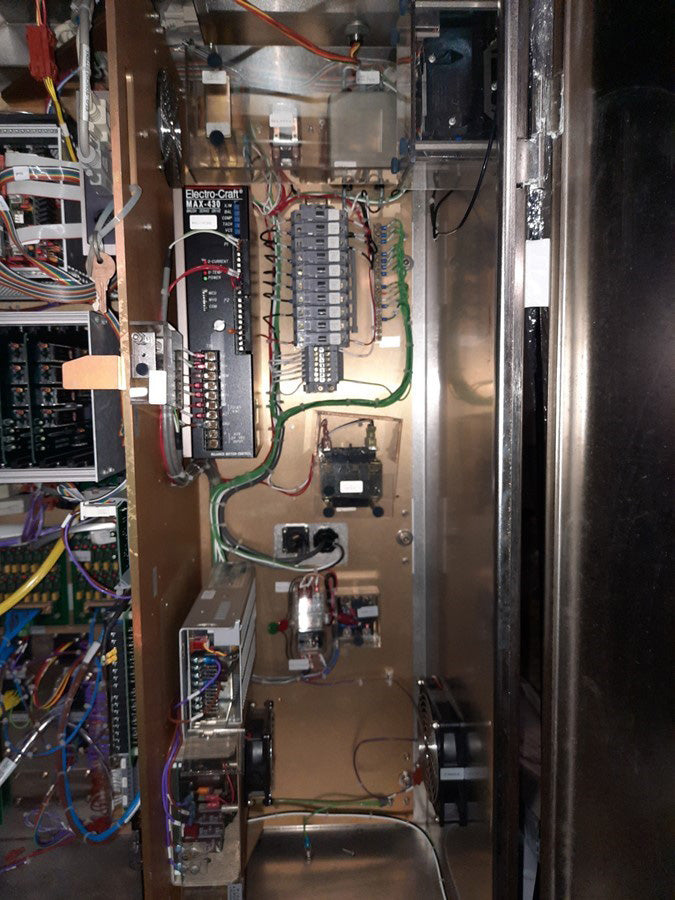 Ontrak DSS 200 Post CMP Scrubber (Chemical Mechanical Polisher)