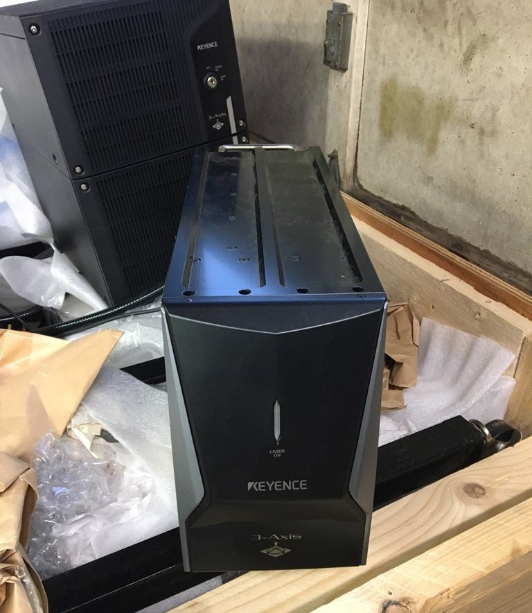 Keyence MD-X 1500 Laser Marker