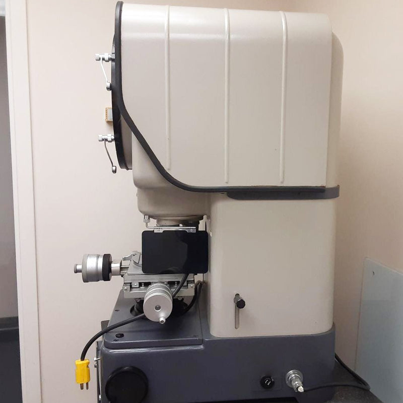 Nikon 6 C 2 Profile Projector