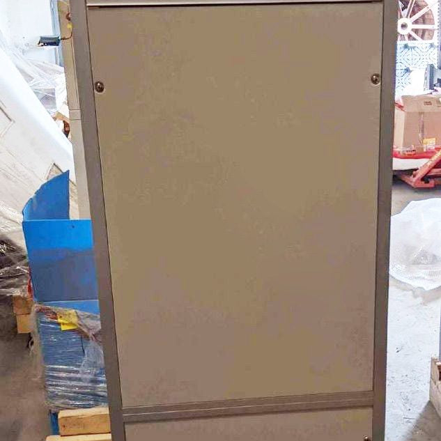 Hitachi S 8820 S CD-SEM (Critical Dimension Scanning Electron Microscope)