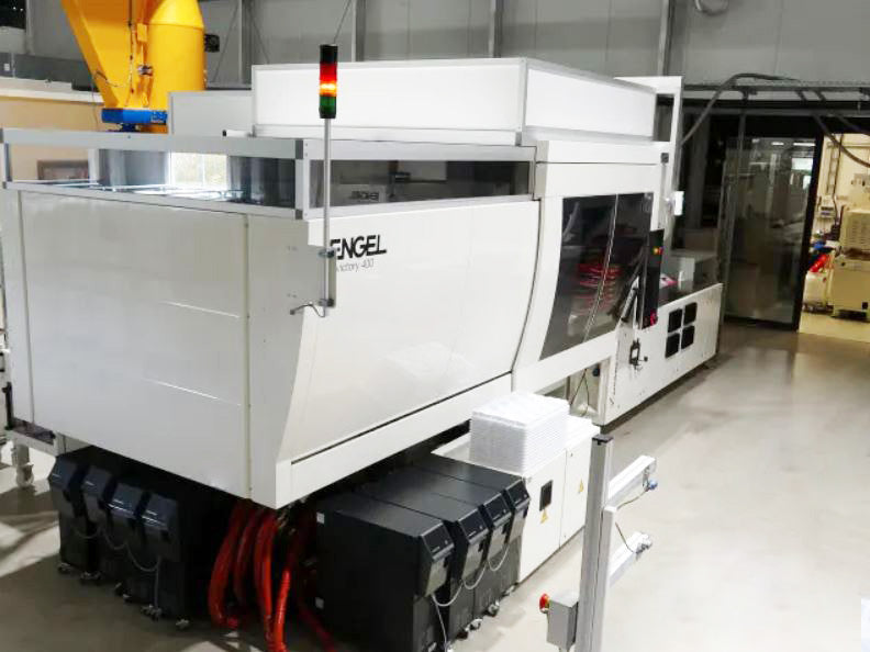 Engel e Victory 740/450 US Injection Molding Machine