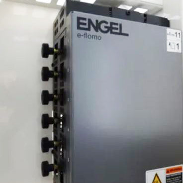 Engel e Victory 310/100 Injection Molding Machine