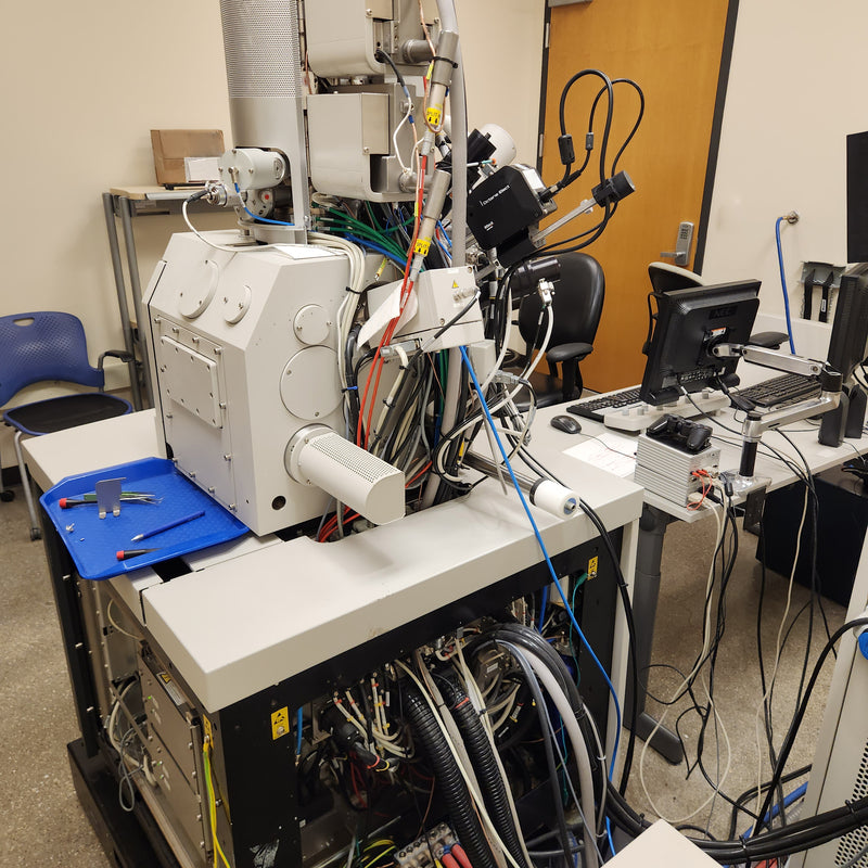 Thermo Fisher Scientific / FEI Nova NanoLab 200 FIB-SEM (Focused Ion Beam - Scanning Electron Microscope)