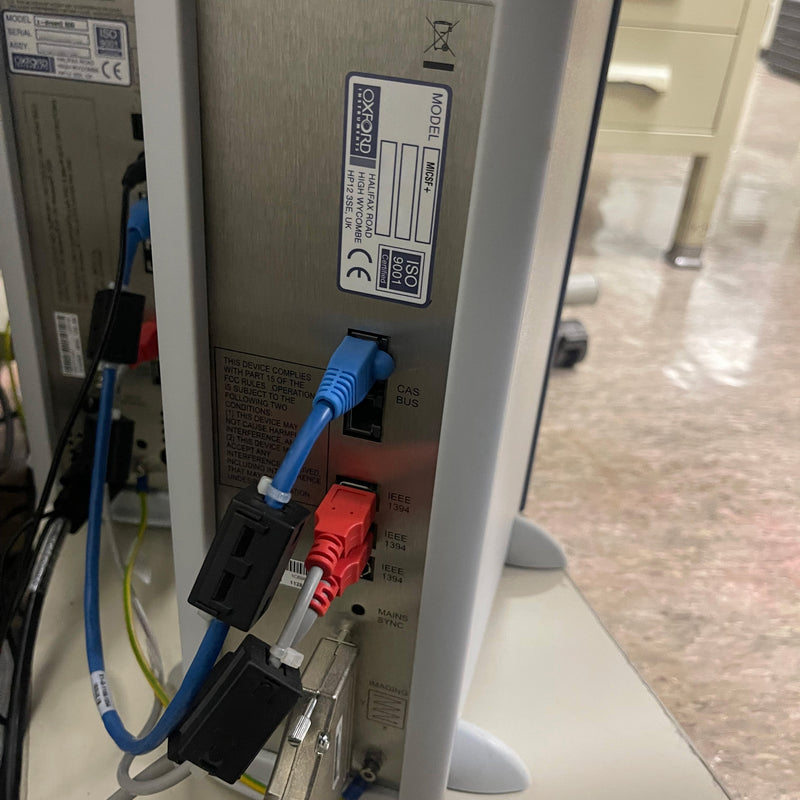 Amray 3200 S SEM (Scanning Electron Microscope)