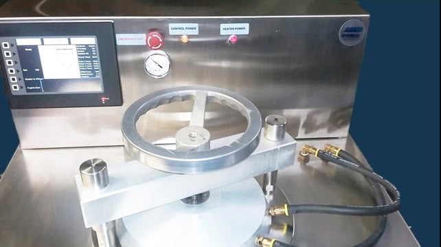 SST DAP 2200 Vacuum Furnace