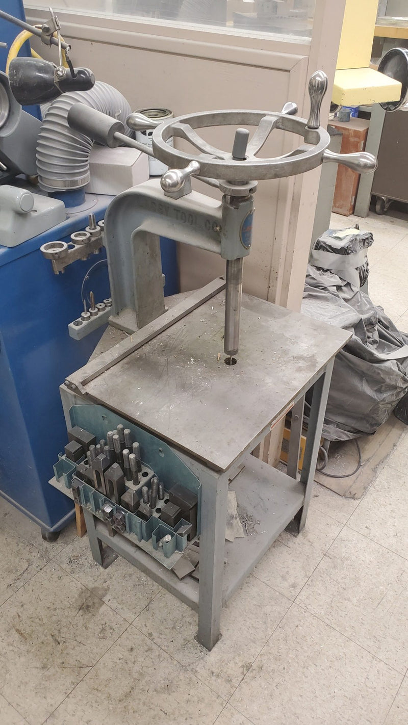 Lassy 12 F Tapper