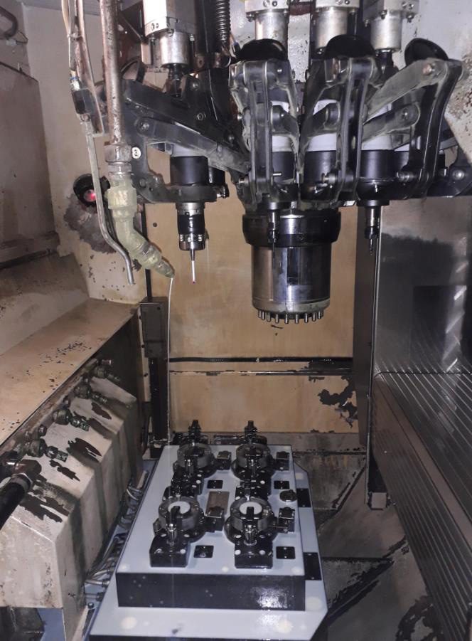 Chiron FZ 15 W Machining Center