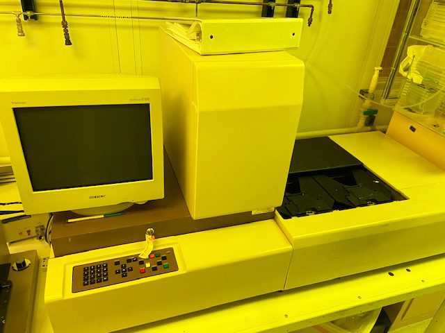 KLA Surfscan 5500 Particle Defect System