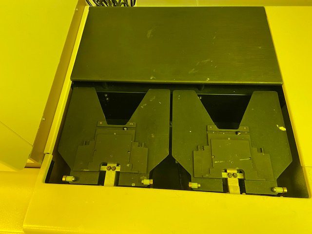 KLA Surfscan 5500 Particle Defect System