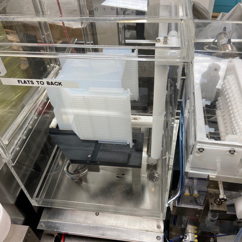 Ontrak DSS 200 Post CMP Scrubber (Chemical Mechanical Polisher)