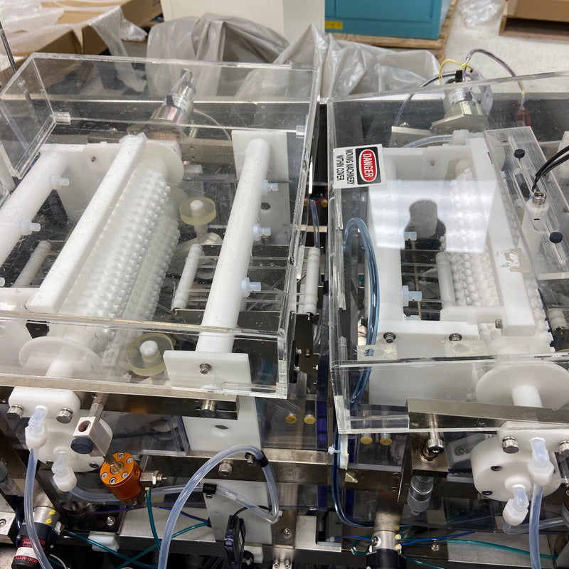 Ontrak DSS 200 Post CMP Scrubber (Chemical Mechanical Polisher)