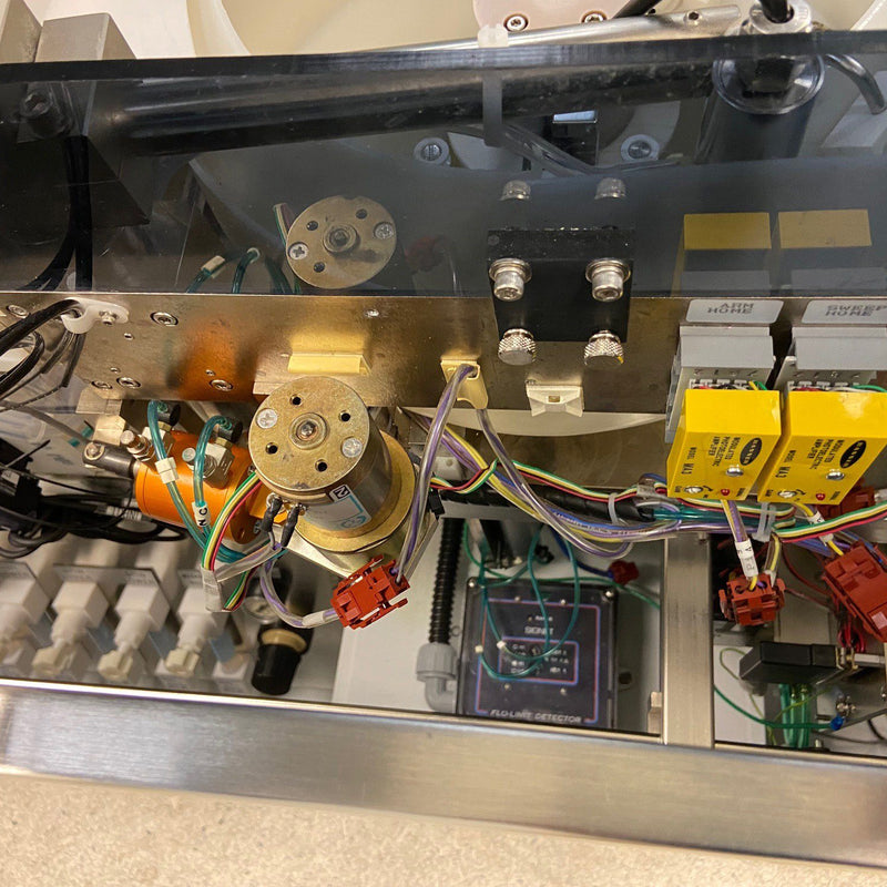 Ontrak DSS 200 Post CMP Scrubber (Chemical Mechanical Polisher)