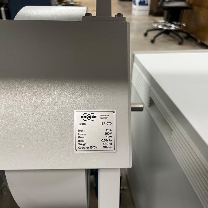 Bruker ER 070