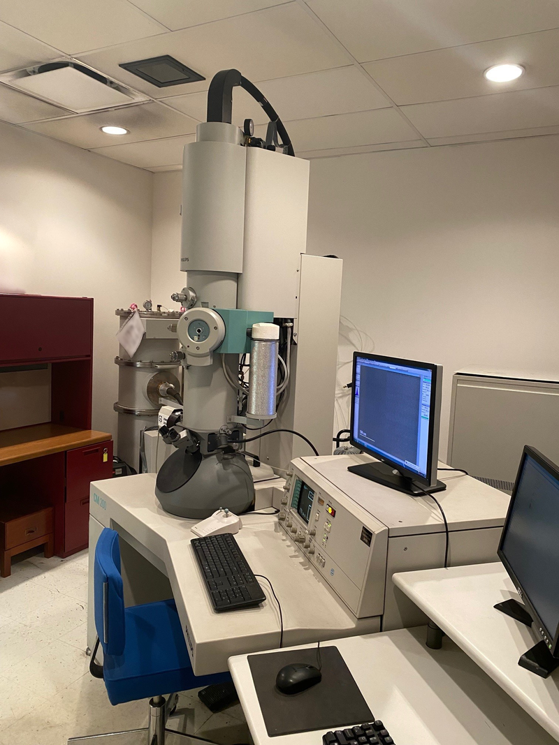 Thermo Fisher Scientific / FEI CM 200 TEM (Transmission Electron Microscope)