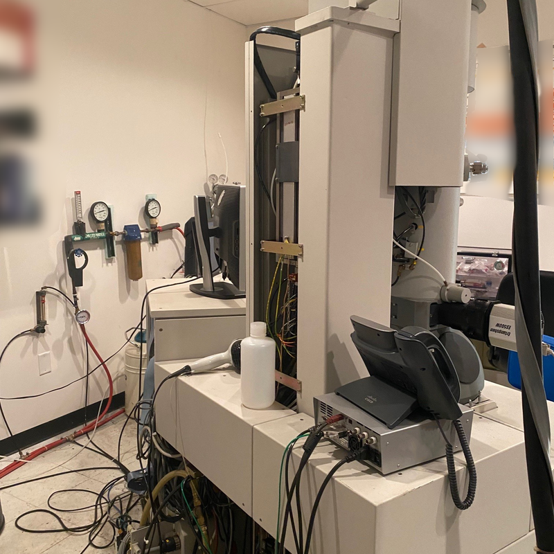 Thermo Fisher Scientific / FEI CM 200 TEM (Transmission Electron Microscope)