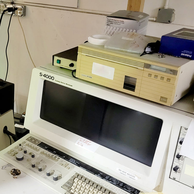 Hitachi S 4000 SEM (Scanning Electron Microscope)