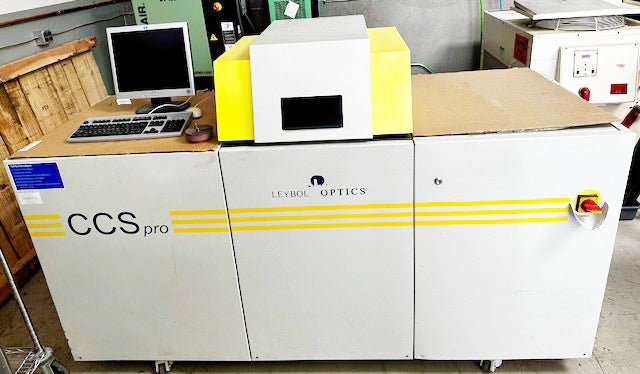 Leybold CCS pro AR Coater