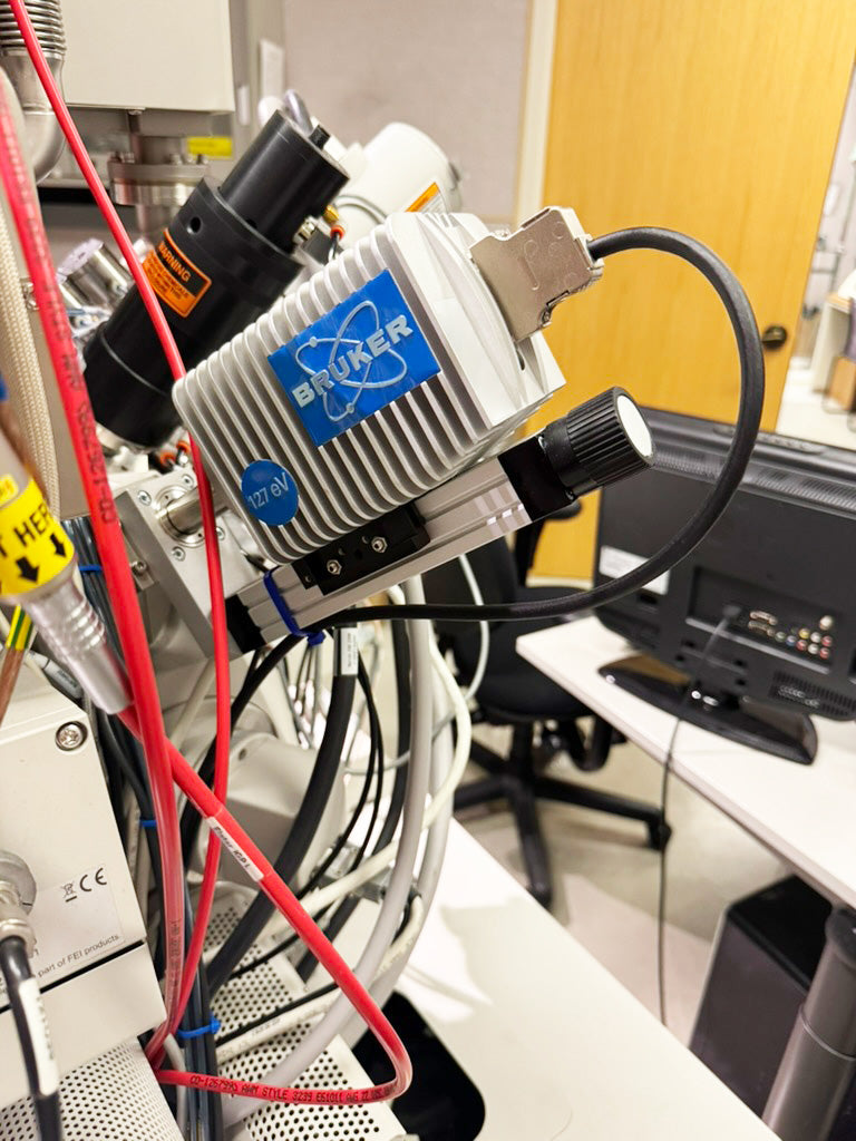 Thermo Fisher Scientific / FEI Helios 400 G 4 FIB (Focused Ion Beam)