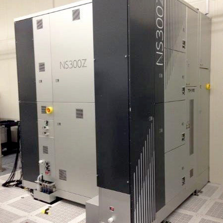 Tel NS 300 Z Wafer Scrubber