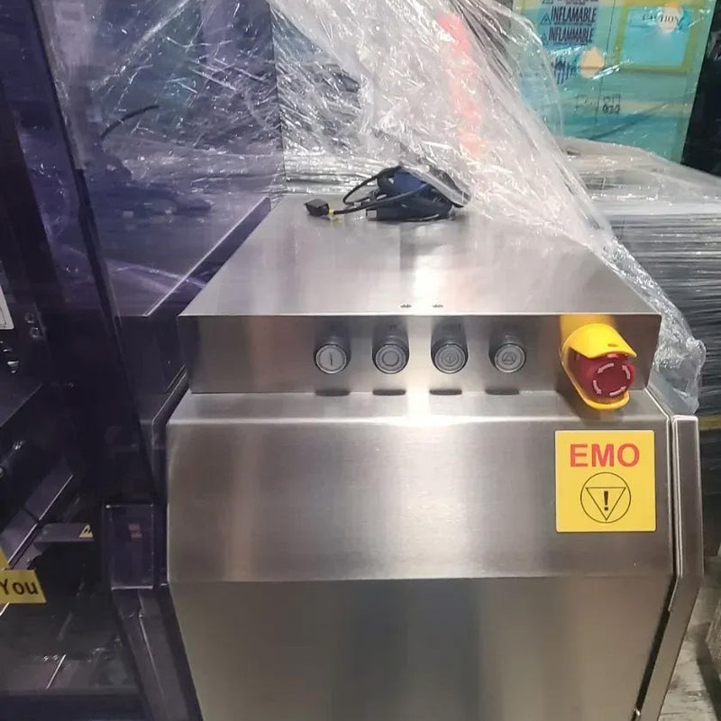 Entrepix DSS 200 Post CMP Scrubber (Chemical Mechanical Polisher)