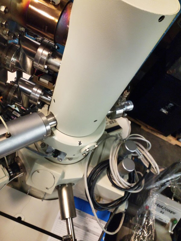 Hitachi S 4500 FE-SEM (Field Emission Scanning Electron Microscope)