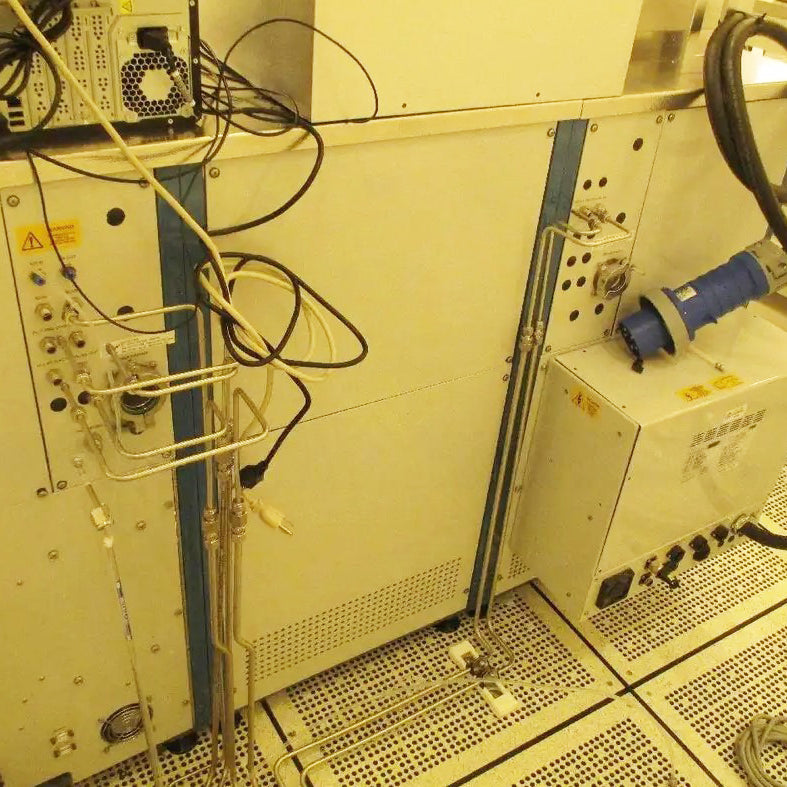 Oxford Plasmalab 100 RIE (Reactive Ion Etcher)