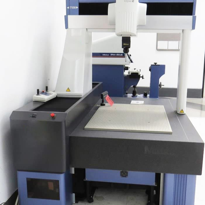 Mitutoyo CRTAC 7106 CMM (Coordinate Measuring Machine)