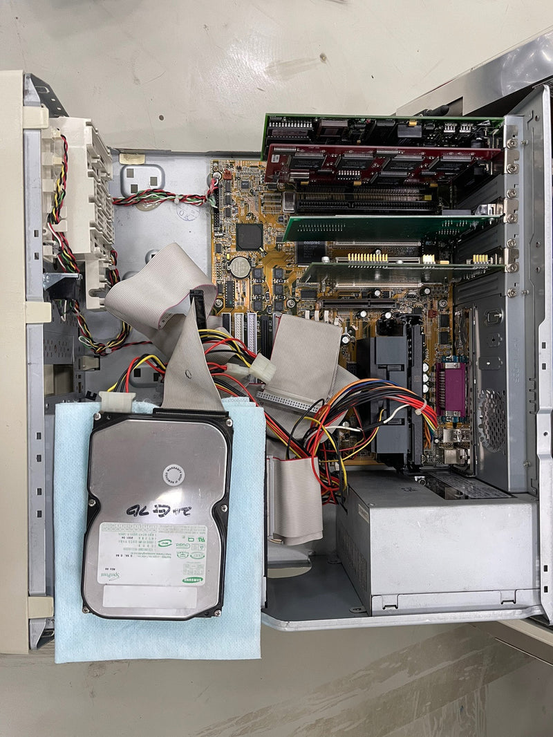 KLA / Leica INS 3000 Optical Inspection Station