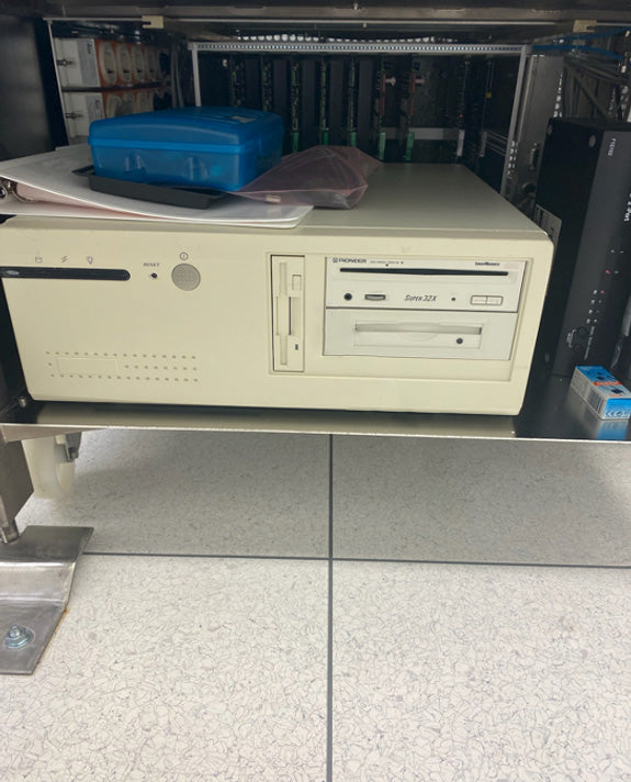 KLA / Leica INS 3000 Optical Inspection Station