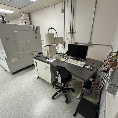 Zeiss Leo 1525 SEM (Scanning Electron Microscope)