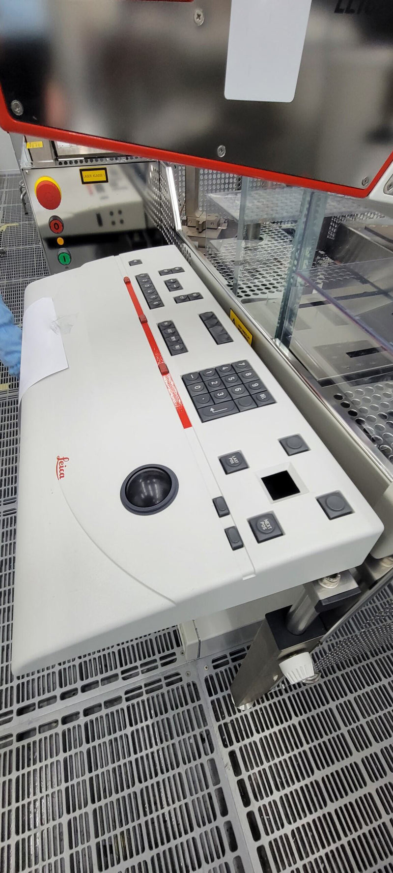 KLA / Leica INS 3000 Optical Inspection Station