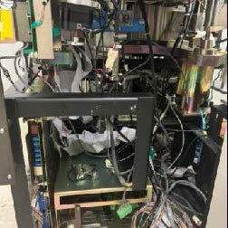 Hitachi S 8820 CD-SEM (Critical Dimension Scanning Electron Microscope)