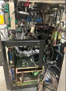 Hitachi S 8820 CD-SEM (Critical Dimension Scanning Electron Microscope)