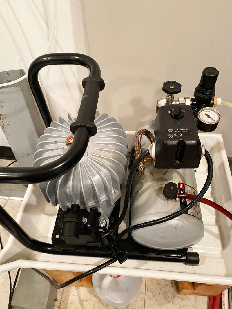 Thermo Fisher Scientific / FEI CM 200 TEM (Transmission Electron Microscope)